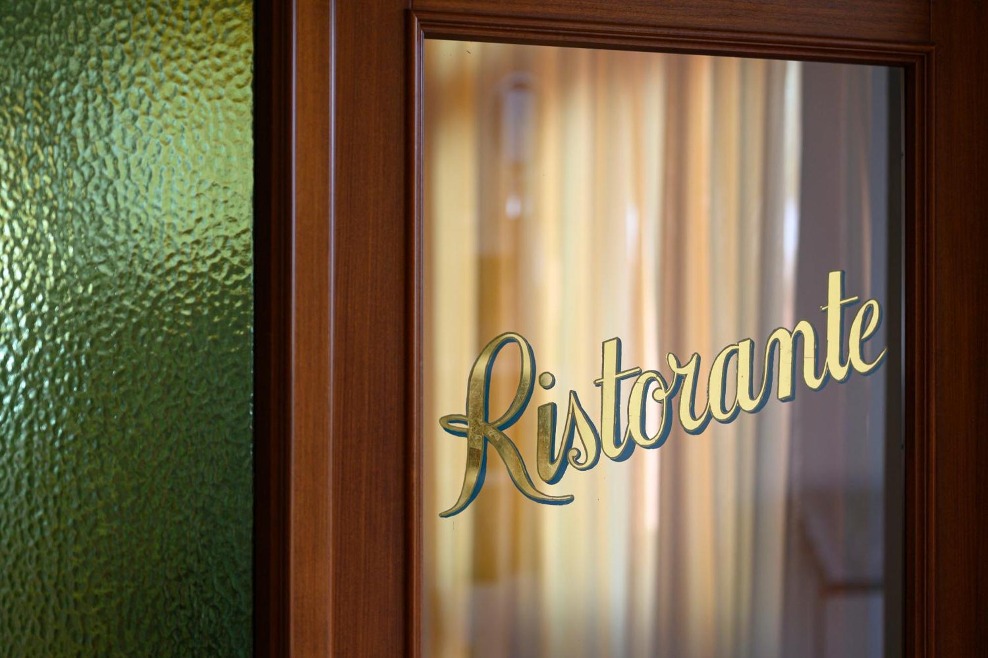 Hotel Vico Alto シエーナ エクステリア 写真